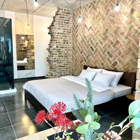 Comfortable Apartments With A Coffee Machine In The City Centre, Zlata Plaza Rivne Kültér fotó