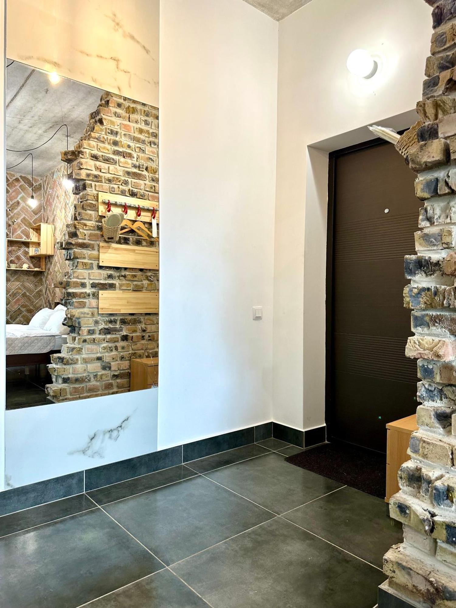 Comfortable Apartments With A Coffee Machine In The City Centre, Zlata Plaza Rivne Kültér fotó